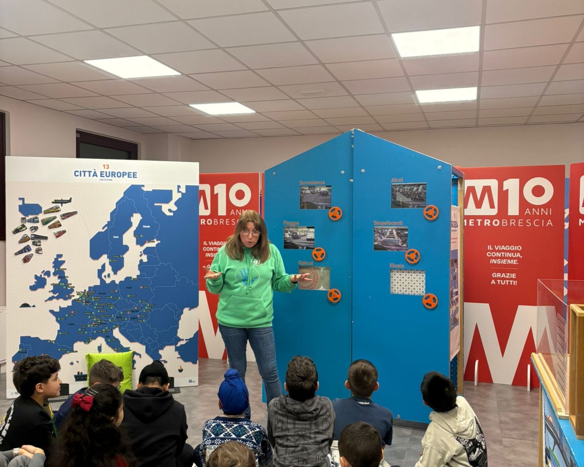 Member of AmbienteParco team and children