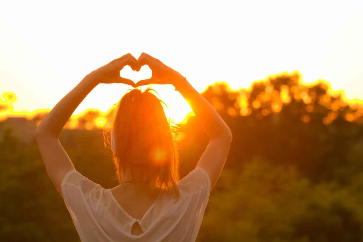Getting more exposure to sunlight is a great way to minimize the effects of depression. Get Some Sun