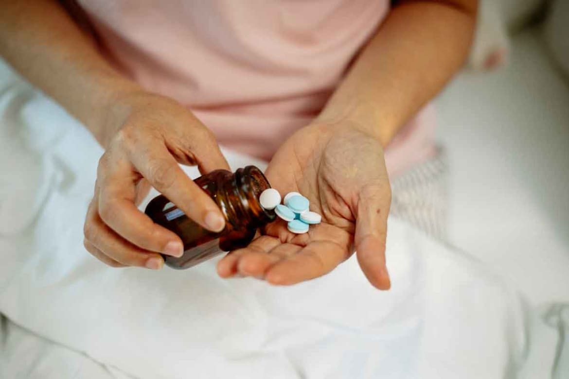 The large majority of opioid addicts start using these drugs without realizing what they signed up for. Who uses opiates