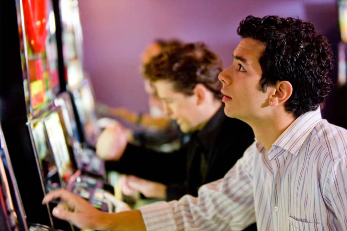 When people think of gambling, the bright, flashy casinos of Las Vegas and Atlantic City are often the first thing to come to mind. Gambling Curiosities and facts