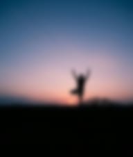 A person does yoga as part of the programming of a dual diagnosis treatment
