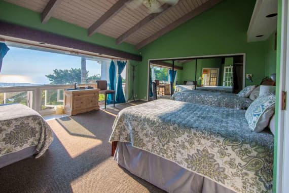 Bedroom-1-hawaii-island-recovery
