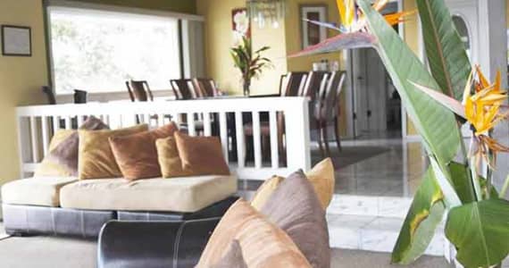 Living Room | 8 Bed Residence | Hawaii Island Recovery