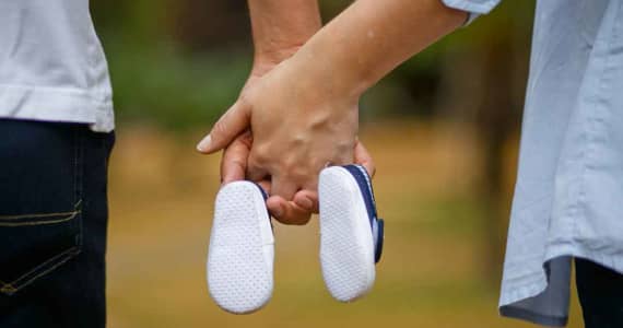 Does using opiates in pregnancy cause complications? Find out whether you are safe to use opiate while you are pregnant and what happens if you do. Opiates in pregnancy