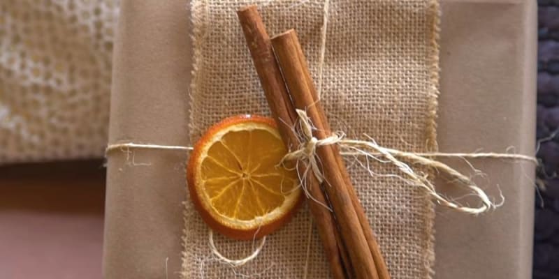 eco friendly xmas wrapping