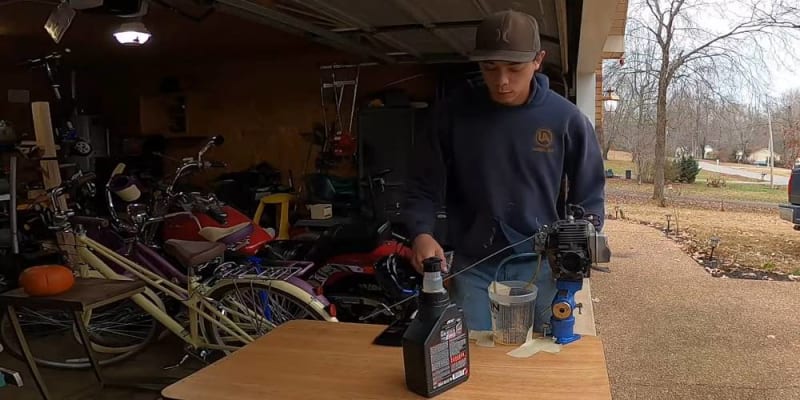 eco friendly 2 stroke oil