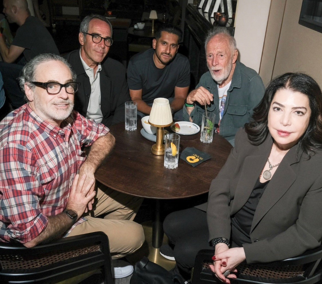 Jinsiy aloqada bolgan arman qizlari Porno kichik Dik va semiz tomosha