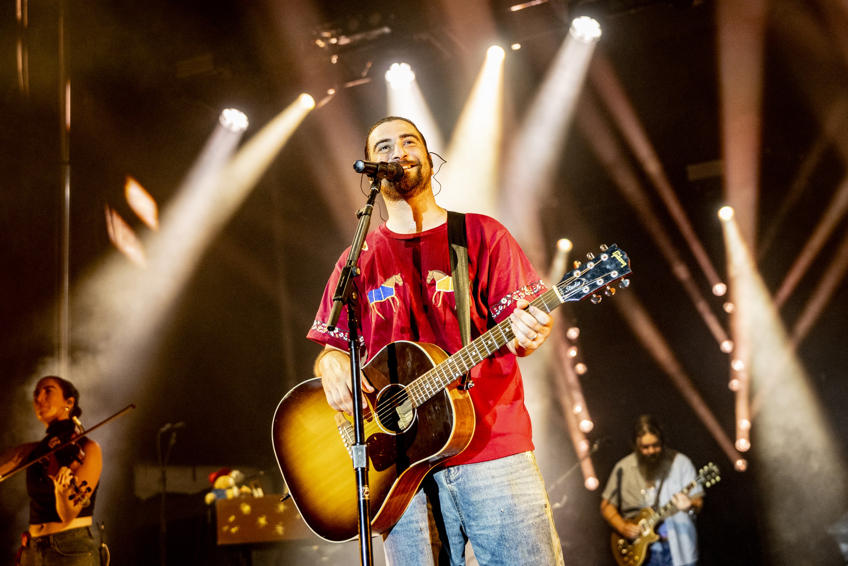 Kahan's Sticking With Stadiums on 2027 Tour