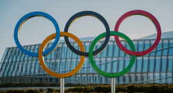 The Olympic rings. Photo from olympics.org par 2020 Getty images