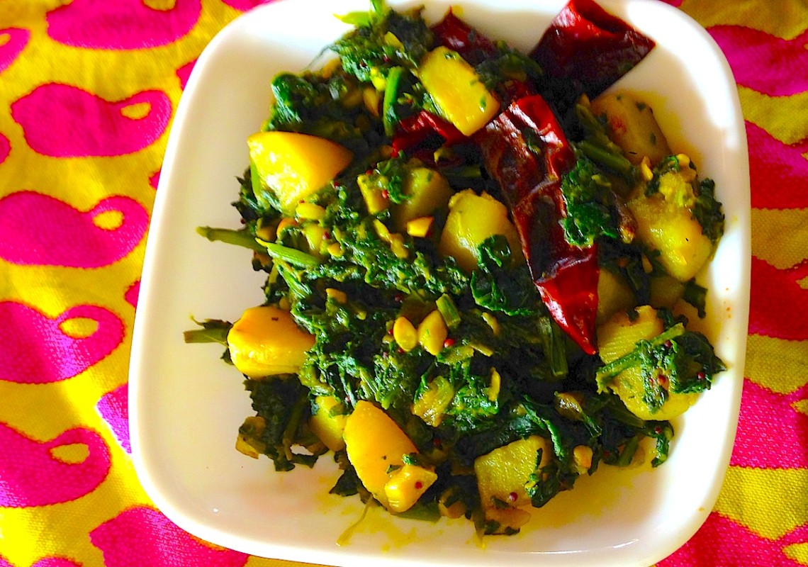 http://srilankannewfoodrecipes.blogspot.com/2015/10/spinach-potato-stir-fry.html