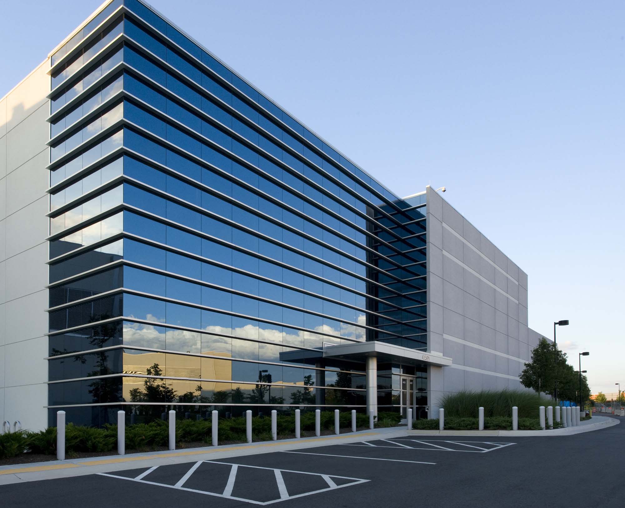 Amazon AWS Ashburn Data Center