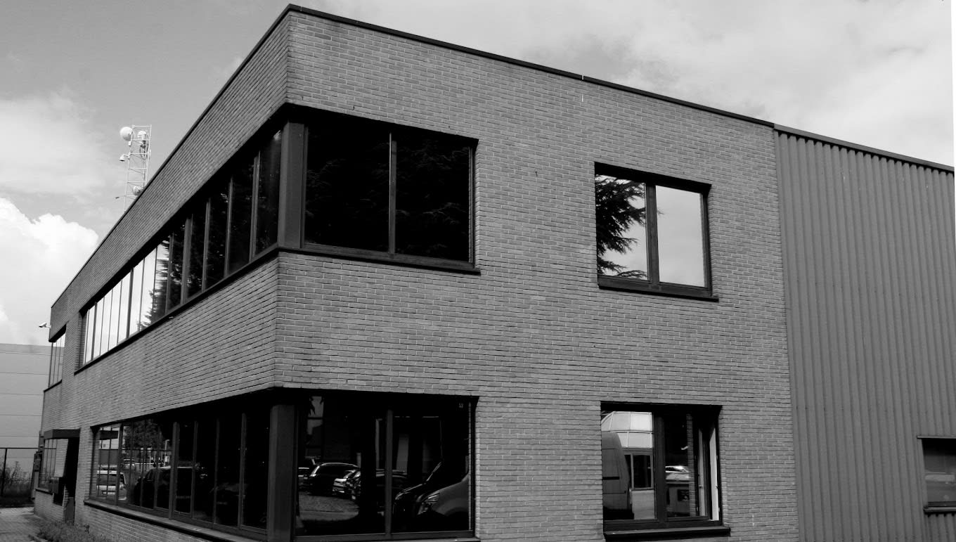 Unix Solutions: Zaventem Data Center