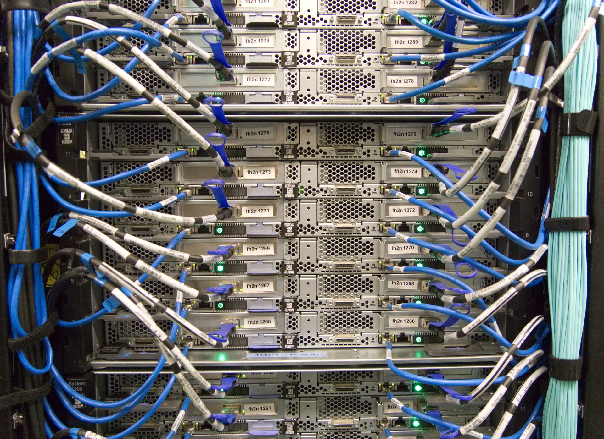 Cable Management Best Practices: Easy Tips for Optimizing Your Data Center