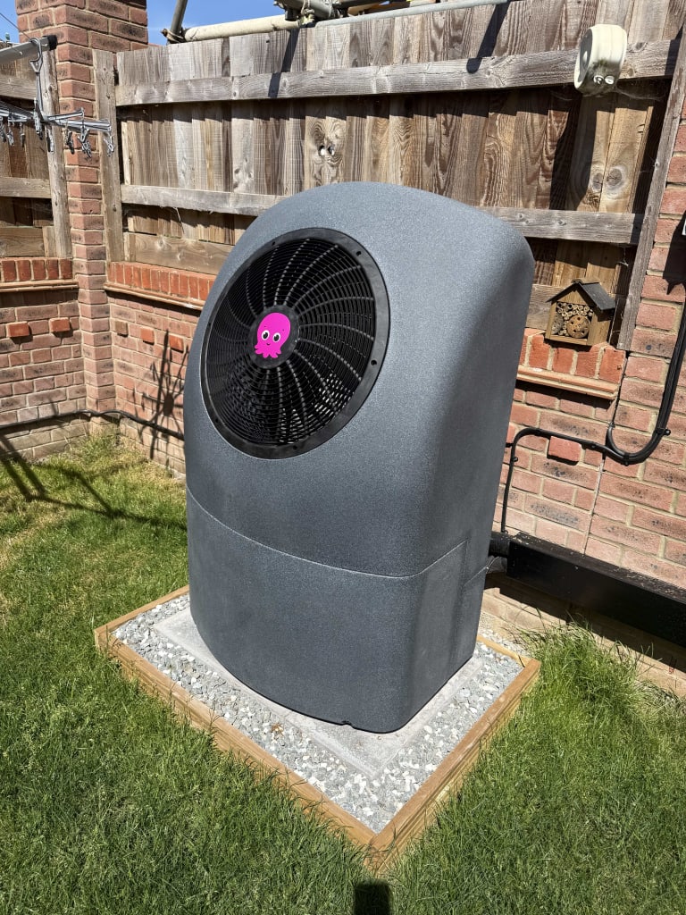 Detached property, hosted by Virginia | Visit a heat pump
