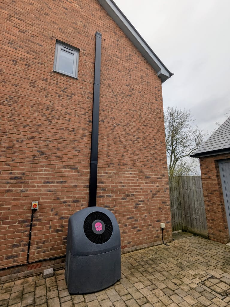 Semi-detached property, hosted by Paul | Visit a heat pump