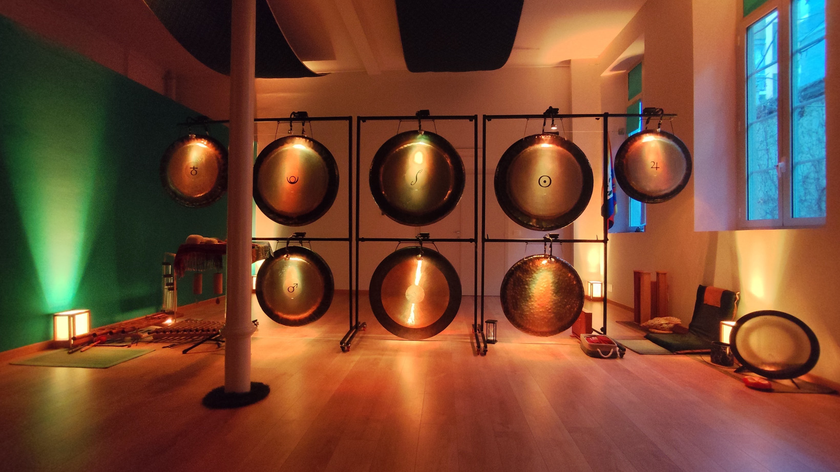 Bagno di GONG a Torino