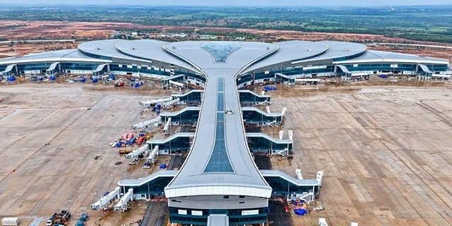 Sân bay Long Thành hoạt động từ 1/12/2026: Bay đi đâu, phí bao nhiêu, đi lại thế nào?