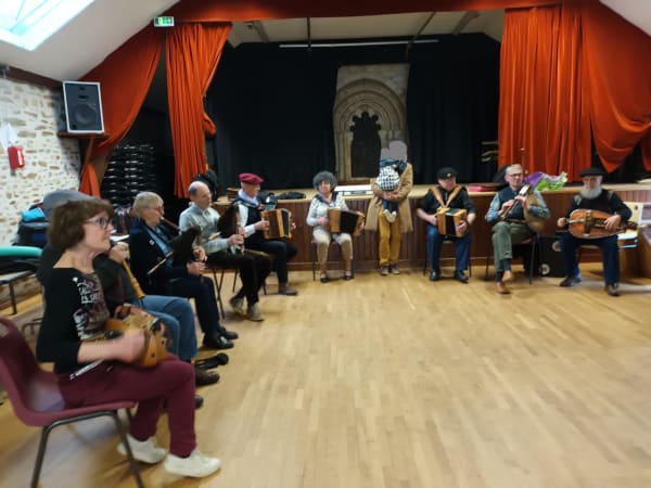 Ateliers de musique traditionnelle et stage de quadrille