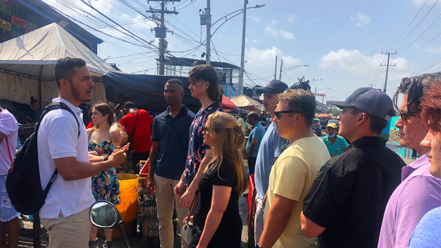 Beyond Colombia Tours | Bazurto Market Cultural Experience