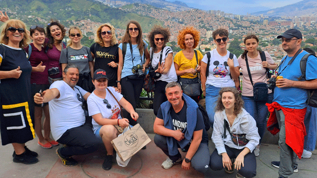 Beyond Colombia Tours | Comuna 13 & Aurora Cable Car Tour