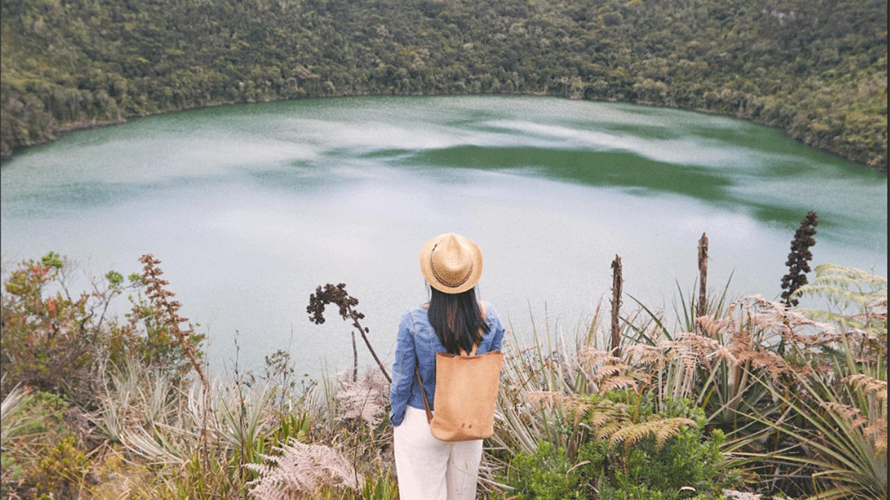 Beyond Colombia Tours | Tour: Laguna de El Dorado Guatavita & Casa Loca Tour