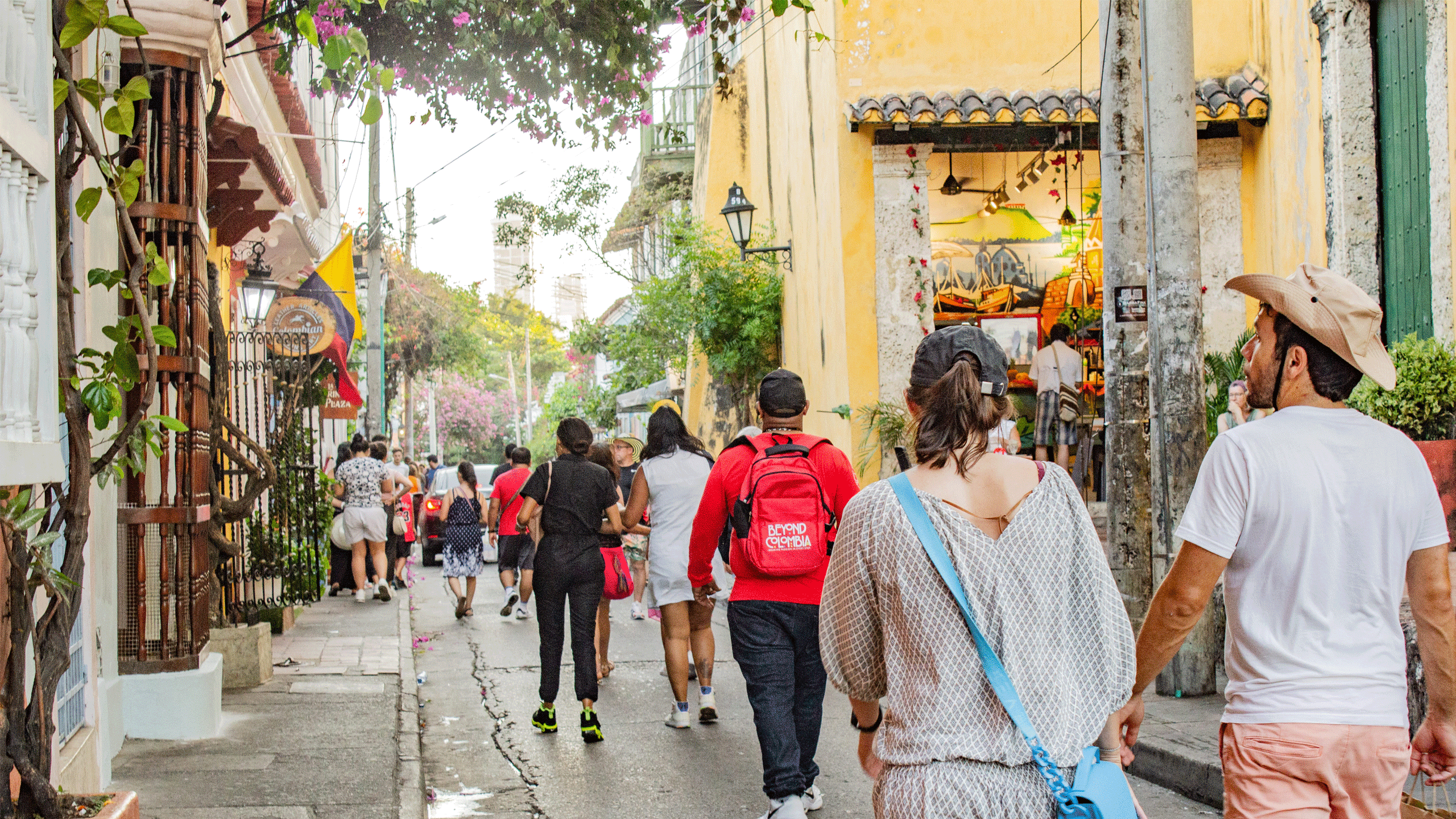 Beyond Colombia Tours | Tour: Free Barrio Artístico de Getsemani Tour