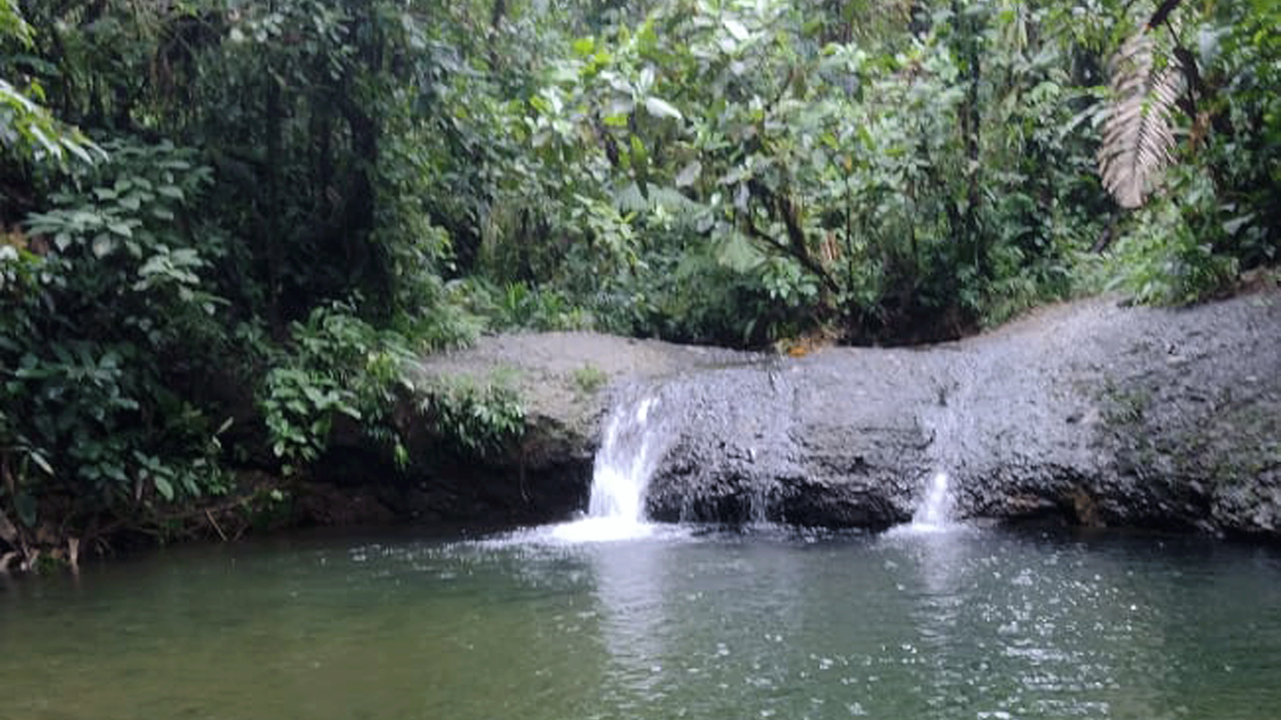 Beyond Colombia Tours | Tour: San Cipriano Tubing Day Experience