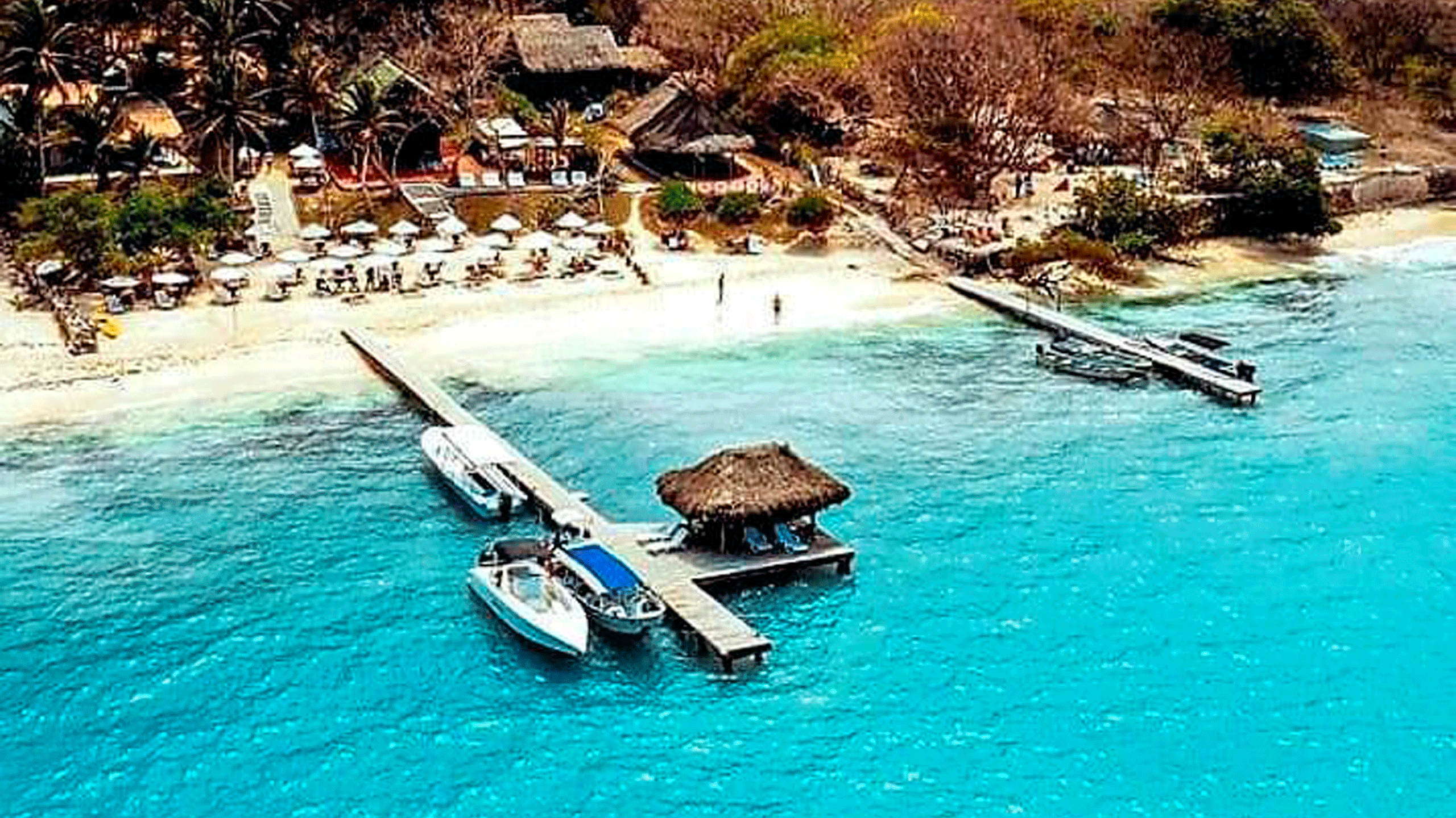 Beyond Colombia Tours | Tour: Luxury Beach Open Bar at Rosario Islands Day Trip