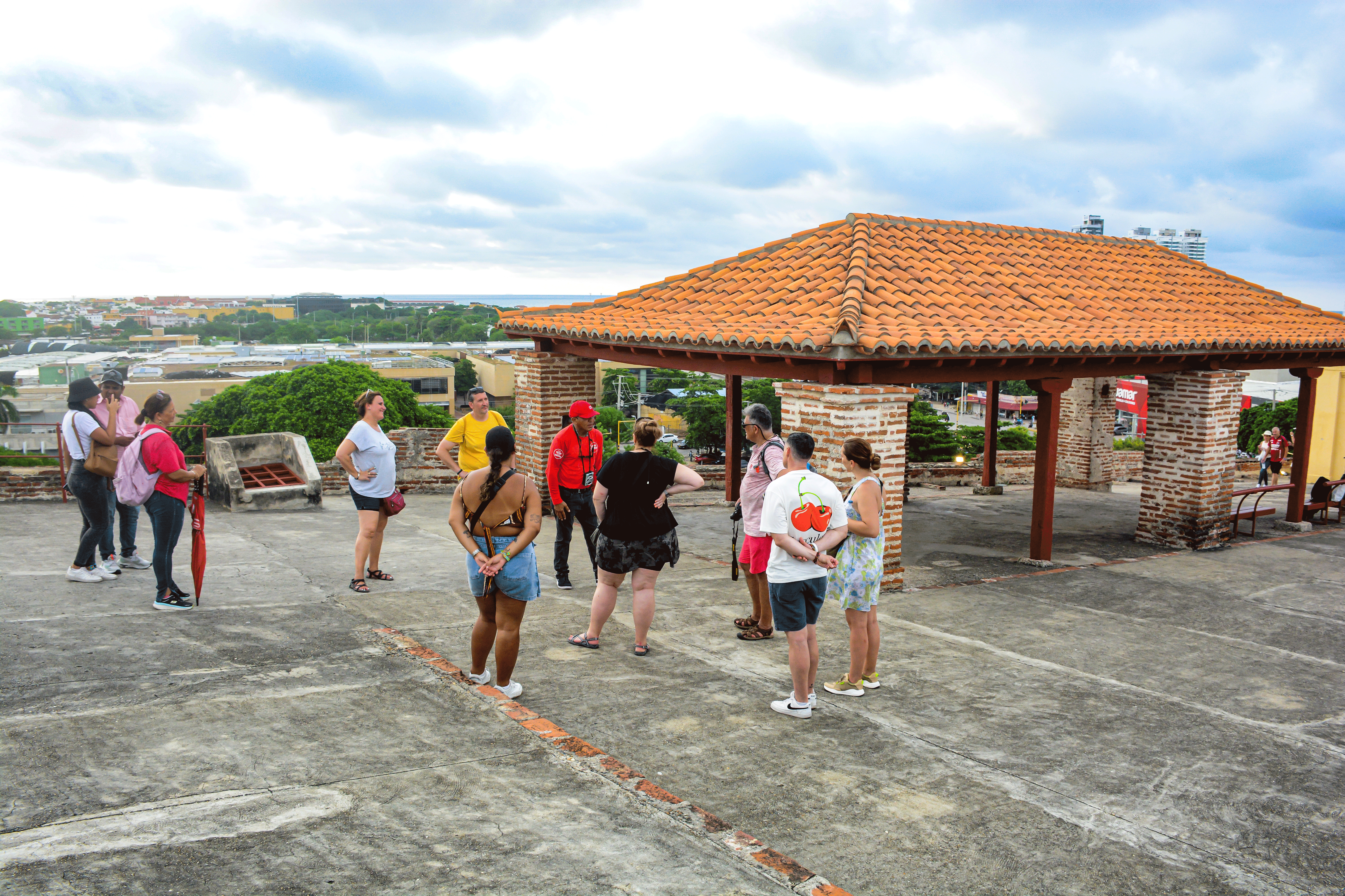 Beyond Colombia Tours | Tour: Free San Felipe Barajas Castle Tour