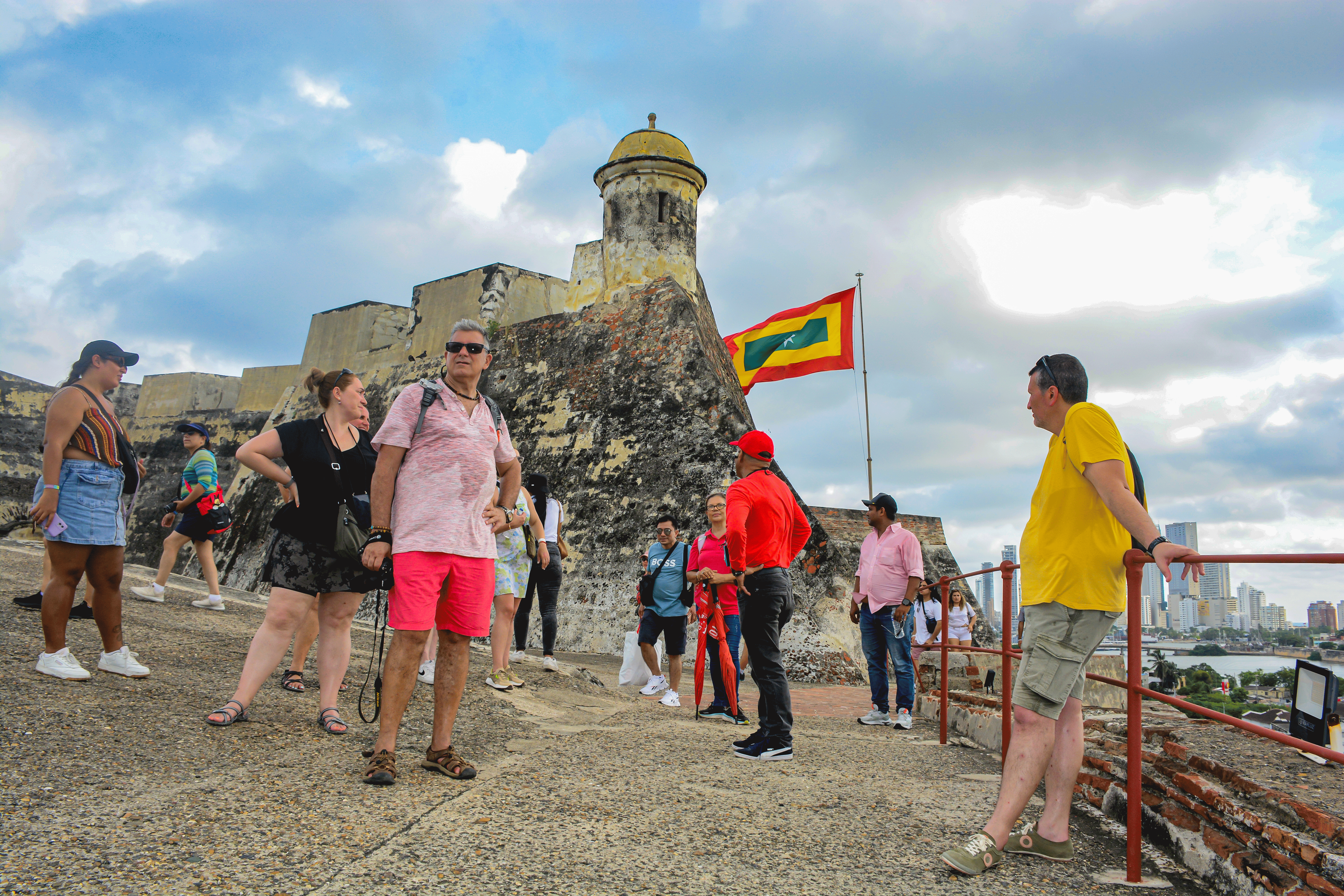 Beyond Colombia Tours | Tour: Free San Felipe Barajas Castle Tour