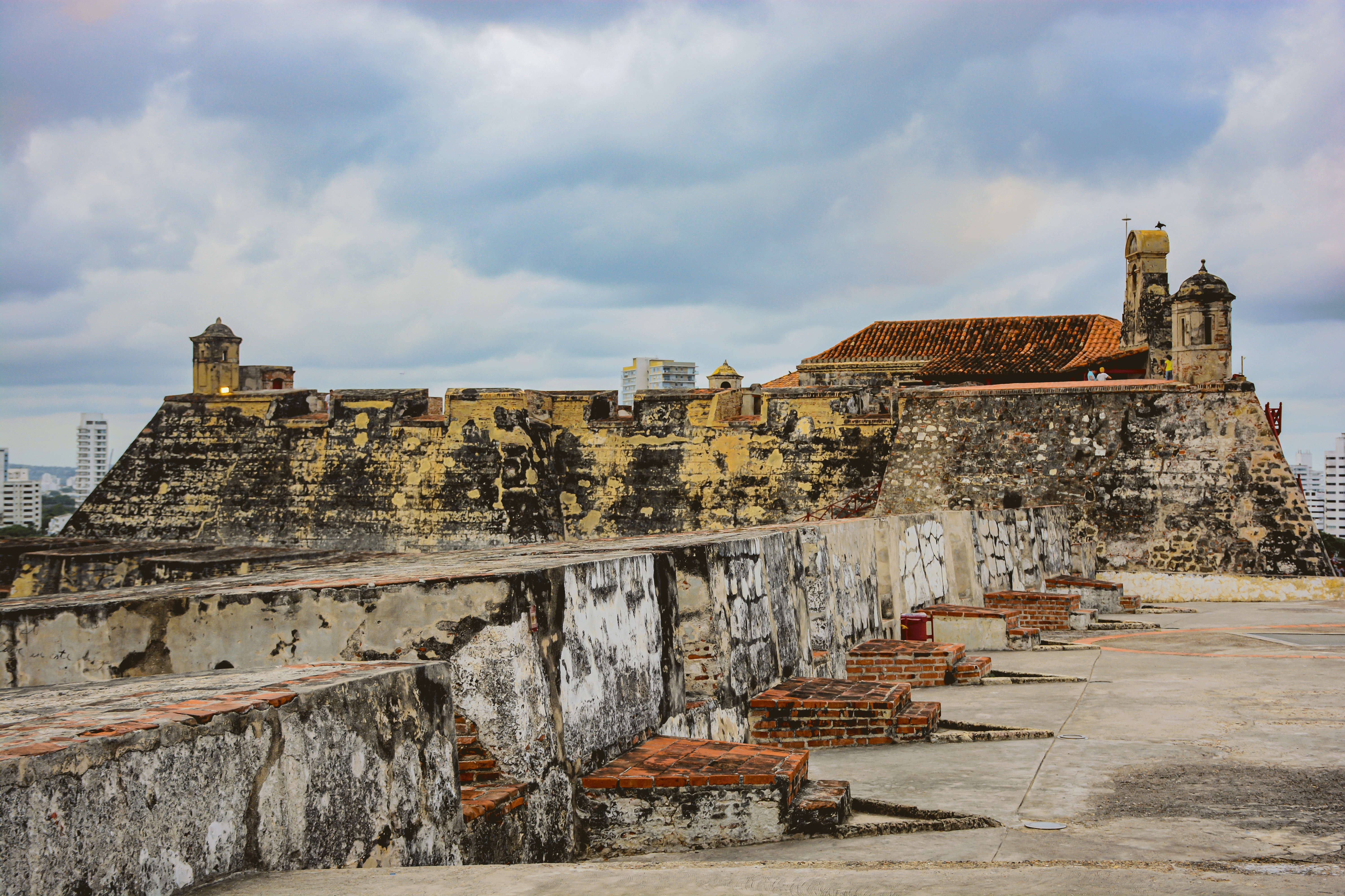 Beyond Colombia Tours | Tour: Free San Felipe Barajas Castle Tour