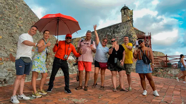Beyond Colombia Tours | Free San Felipe Barajas Castle Tour