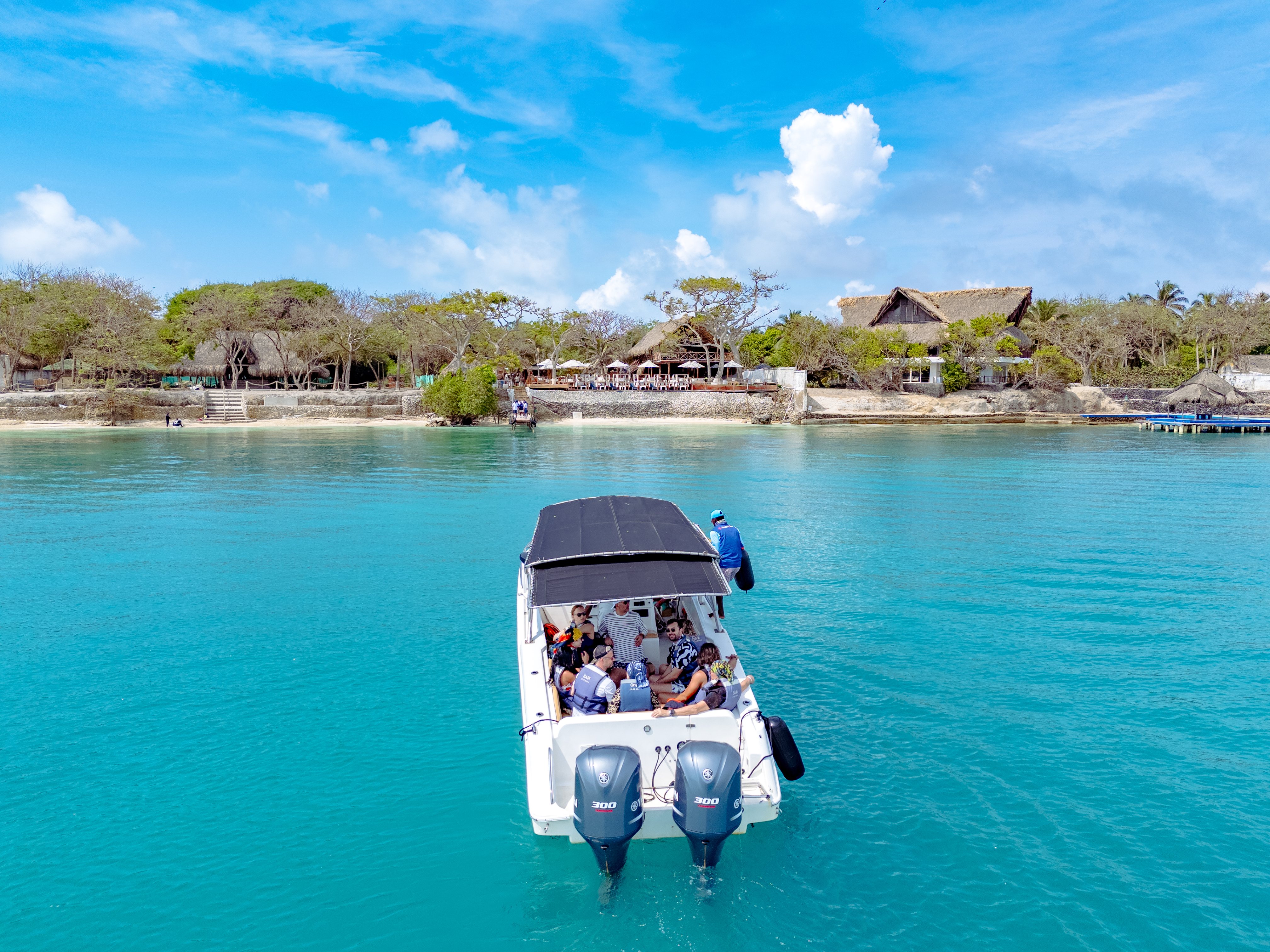 Beyond Colombia Tours | Tour: Ibbiza Beach Club at Rosario Islands Day Trip