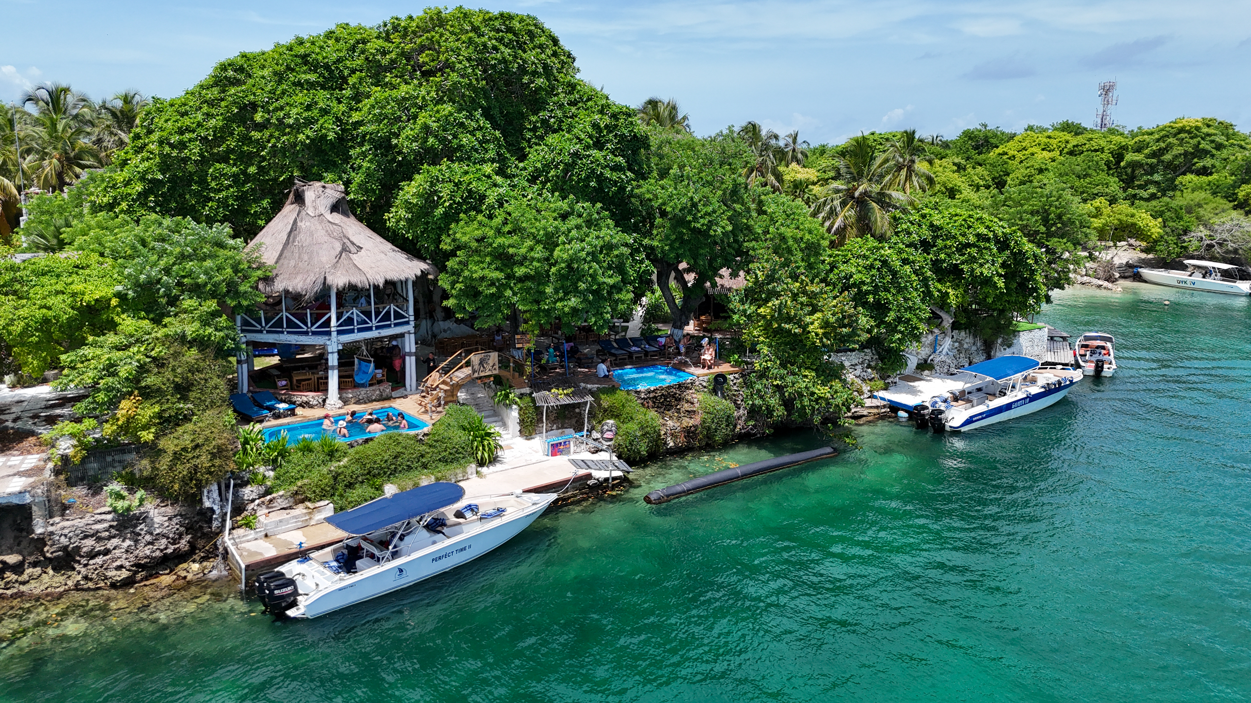 Beyond Colombia Tours | Tour: 3 Rosario Islands Day Tour