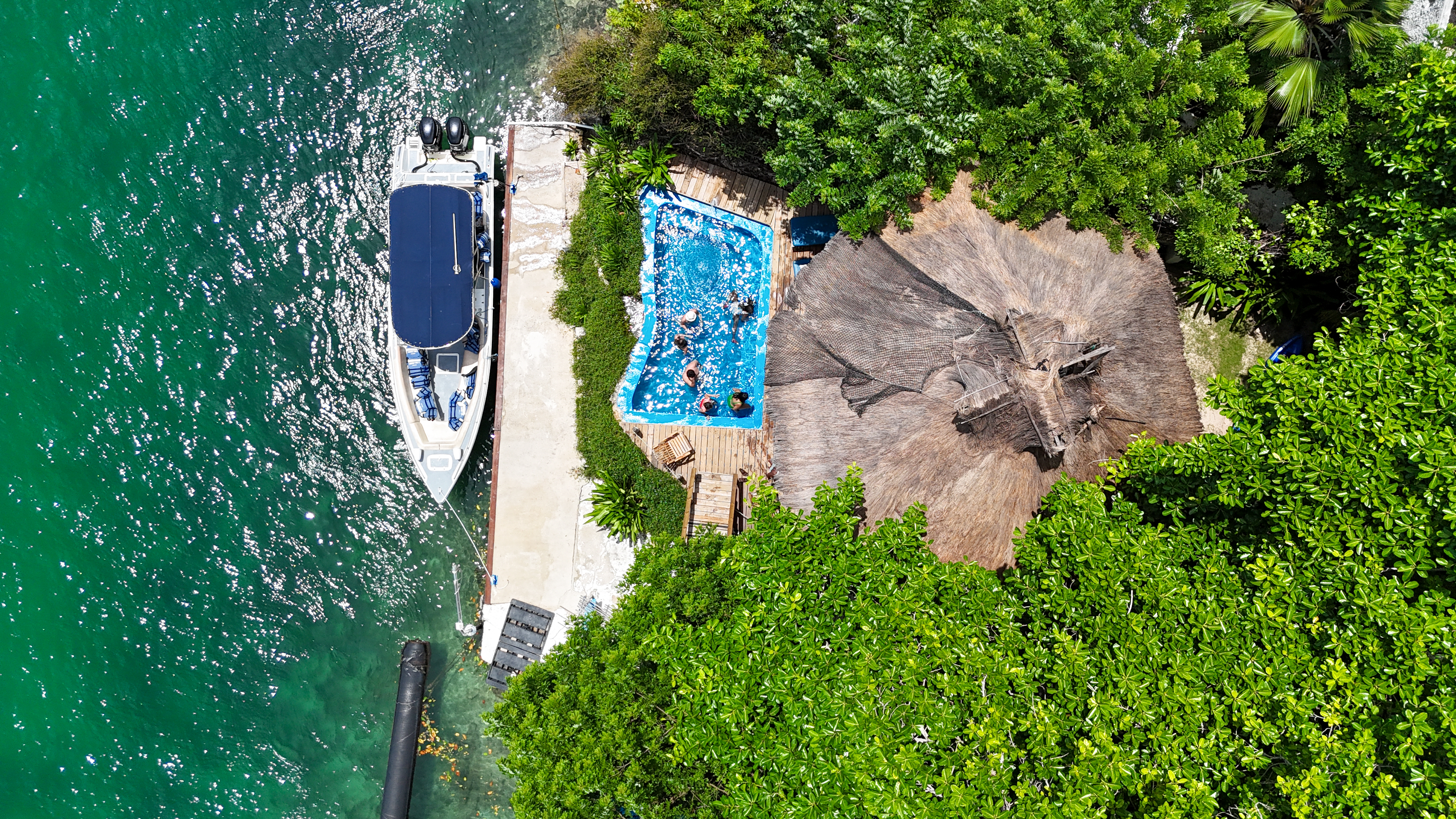 Beyond Colombia Tours | Tour: 3 Rosario Islands Day Tour
