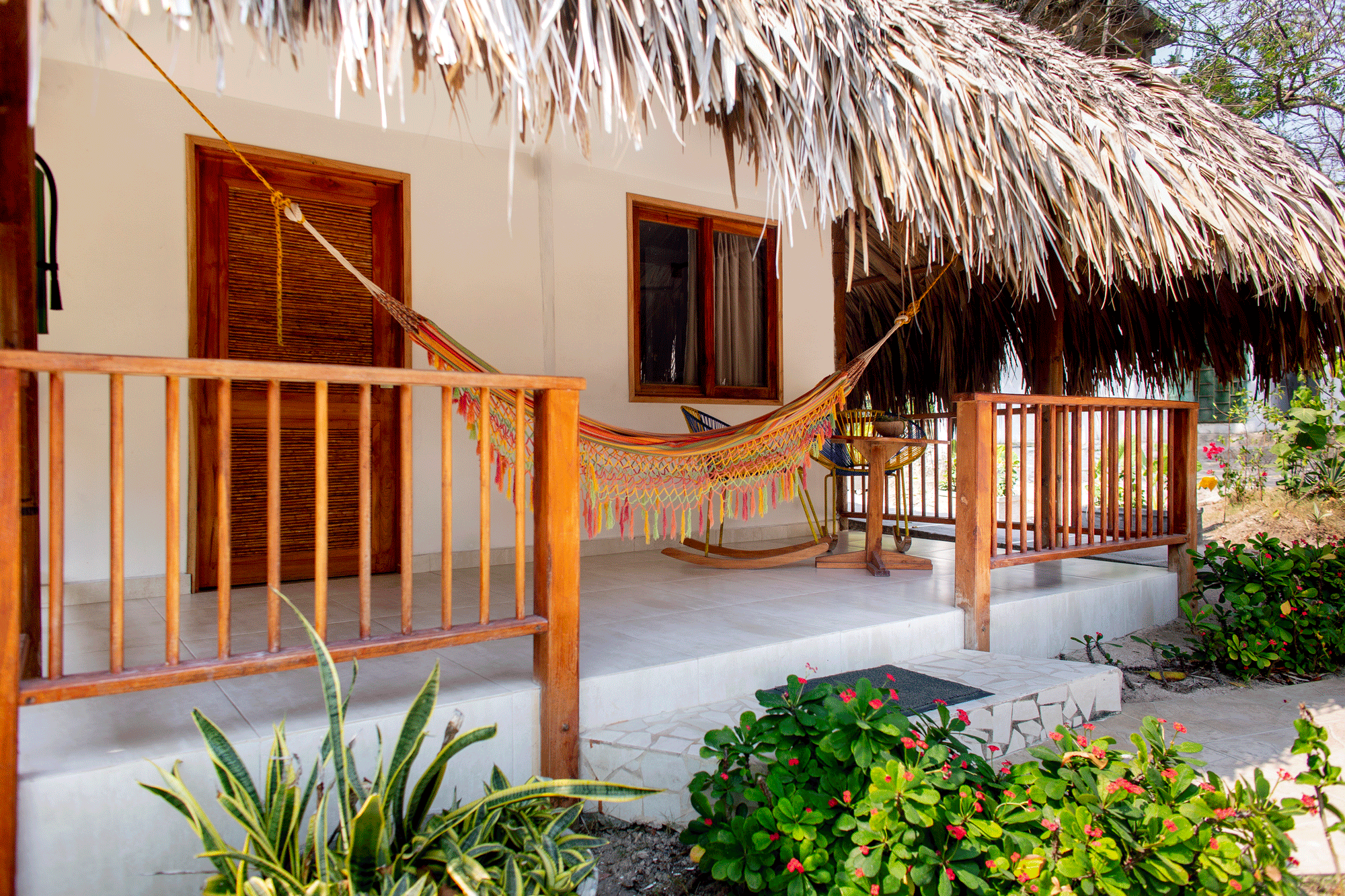 Beyond Colombia Tours | Tour: Isla del Sol Beach Club Day Trip