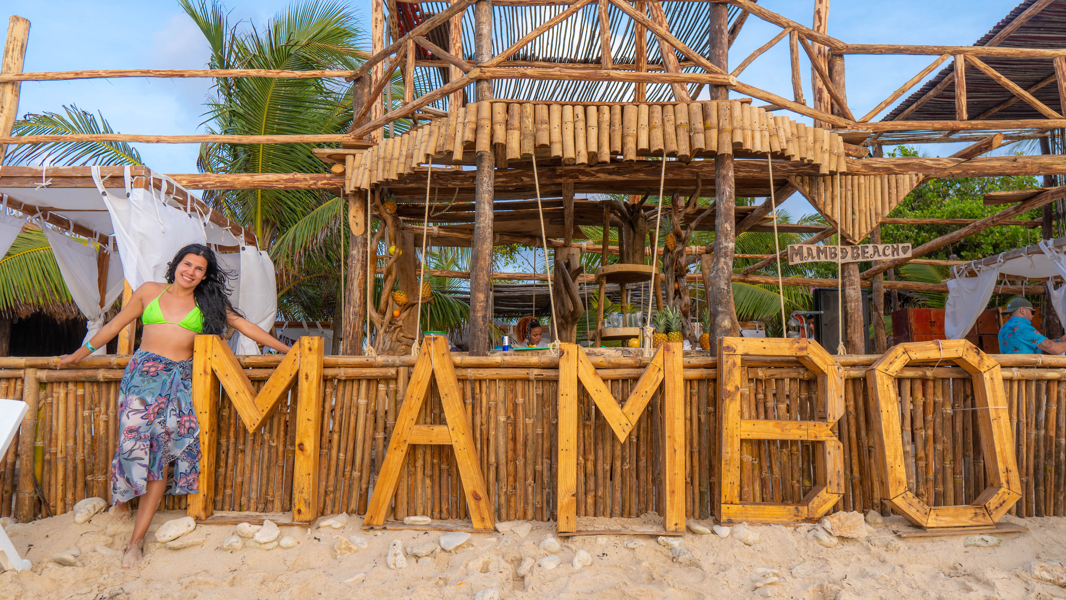 Beyond Colombia Tours | Tour: Mambo Beach Club Day Trip at Barú Island
