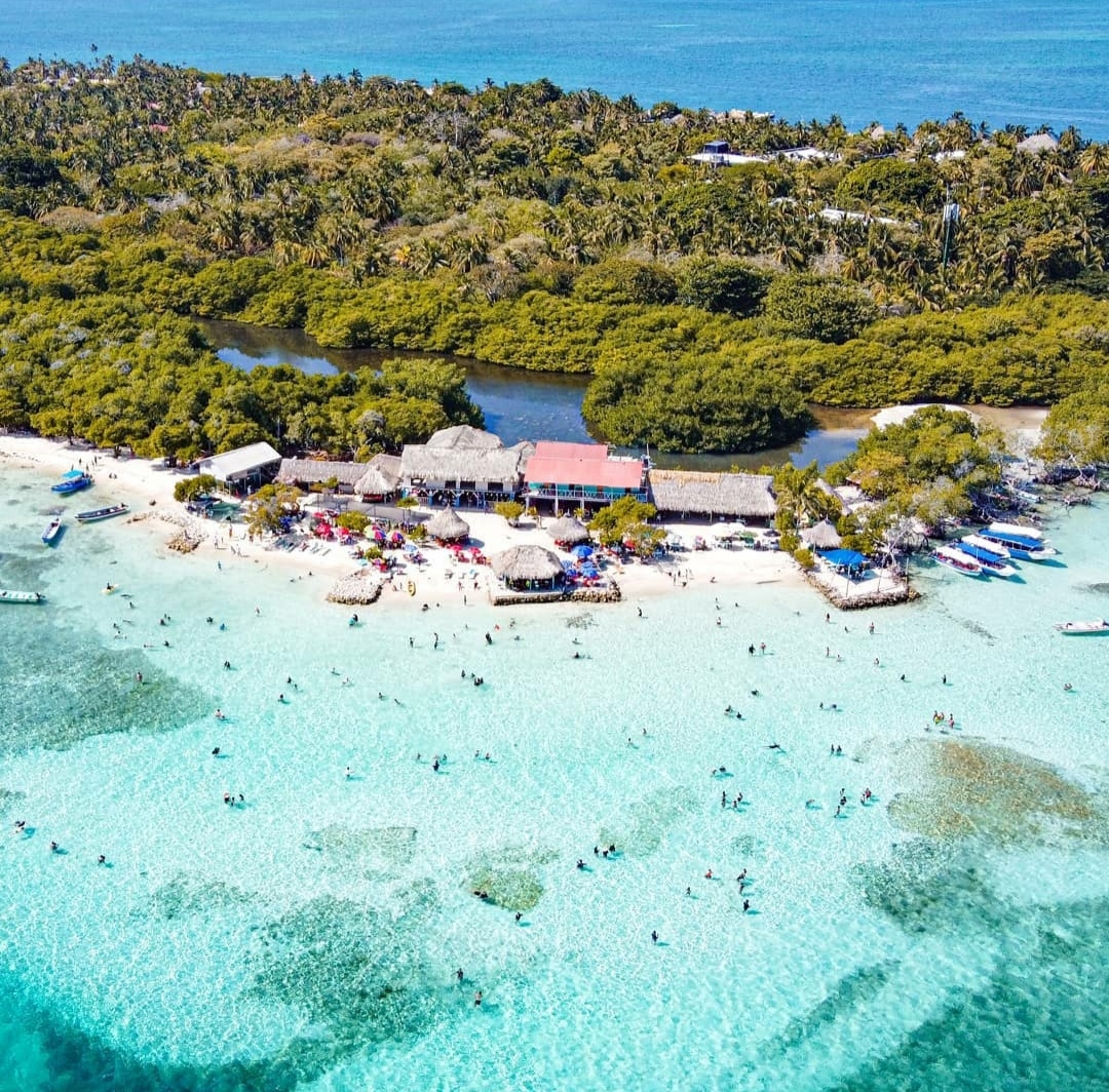 Beyond Colombia Tours | Tour: Day Trip to Múcura and Tintipan Islands at San Bernardo Archipelago