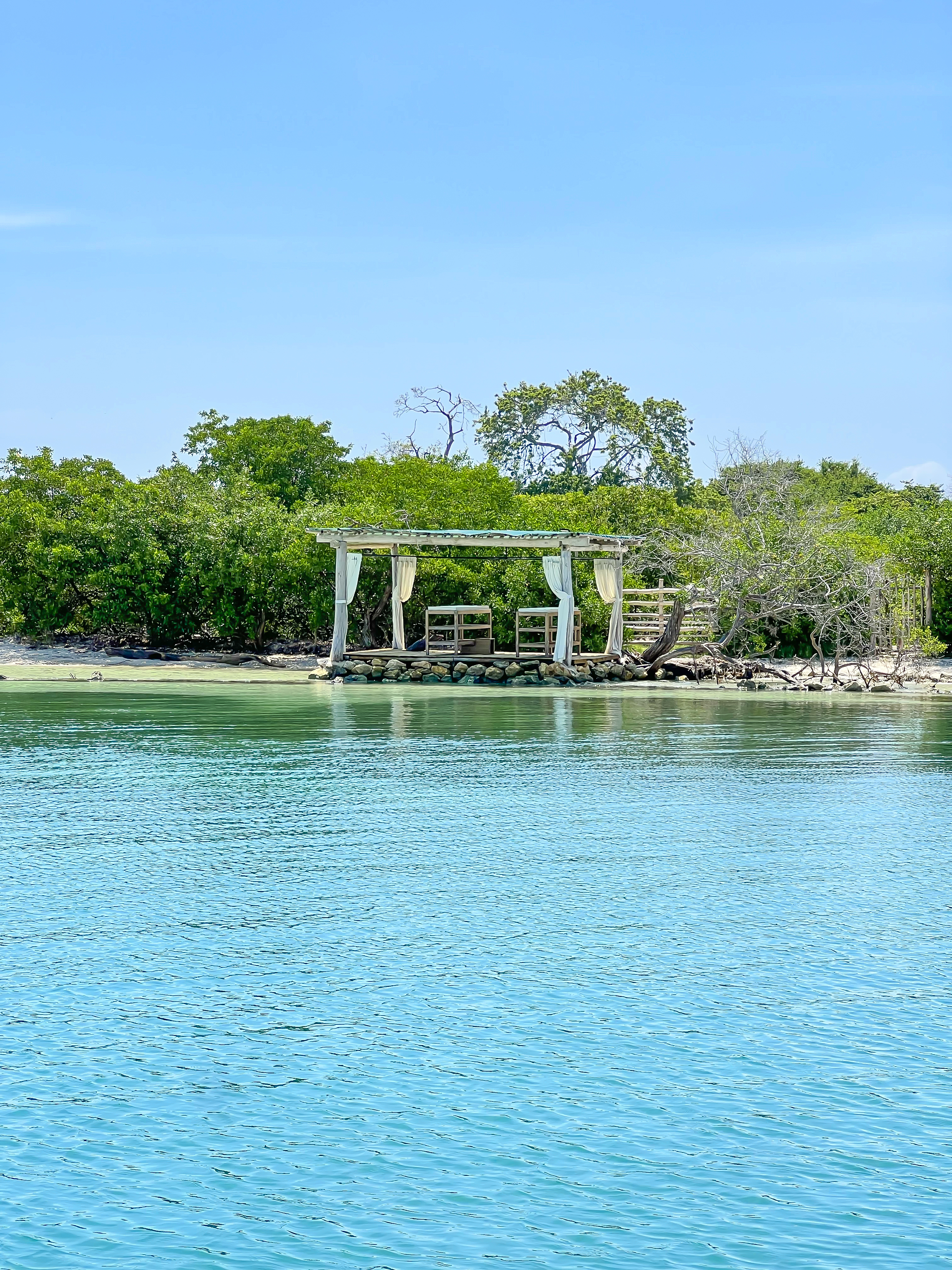 Beyond Colombia Tours | Tour: Isla Palma Day Trip in Archipelago of San Bernardo