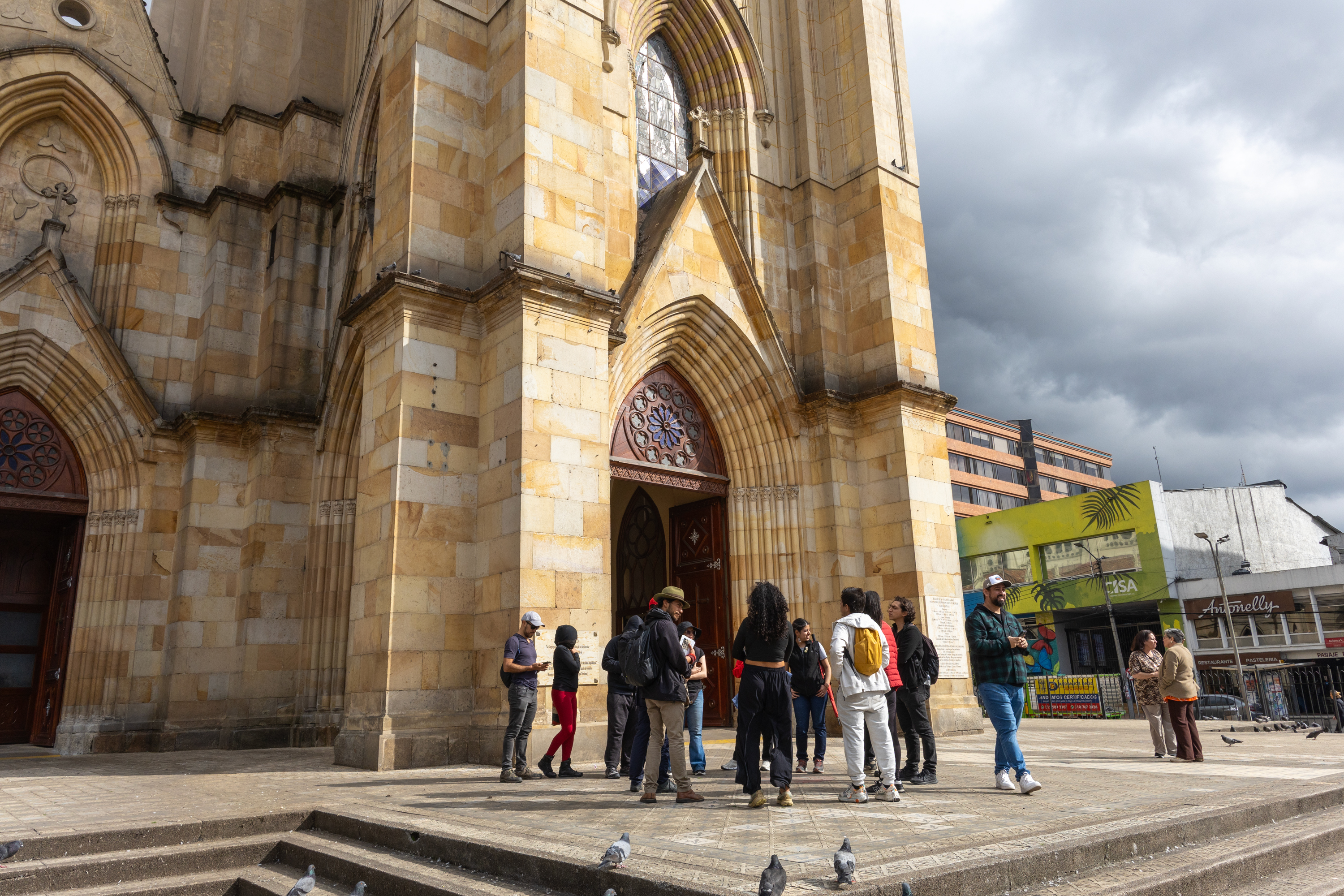 Beyond Colombia Tours | Tour: Free Chapinero District Tour: culture, identity & contrasts