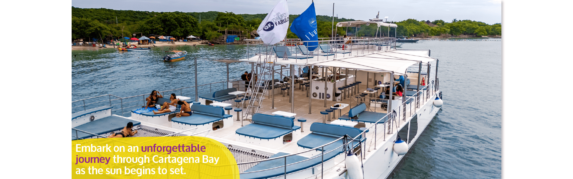 Beyond Colombia Tours | Tour: Catamaran Sunset Open Bar Tour in Cartagena