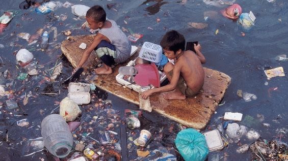 Plastic Oceans A Film To Save Our Ocean Startsomegood