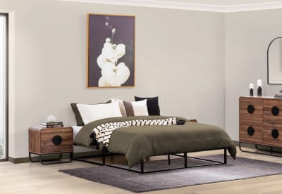 PATTON HIGH Queen Bed