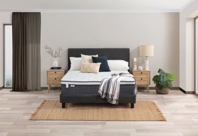 LLAMA Azzure Queen Mattress