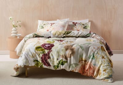 ROSAL Queen Bed Quilt Cover Set