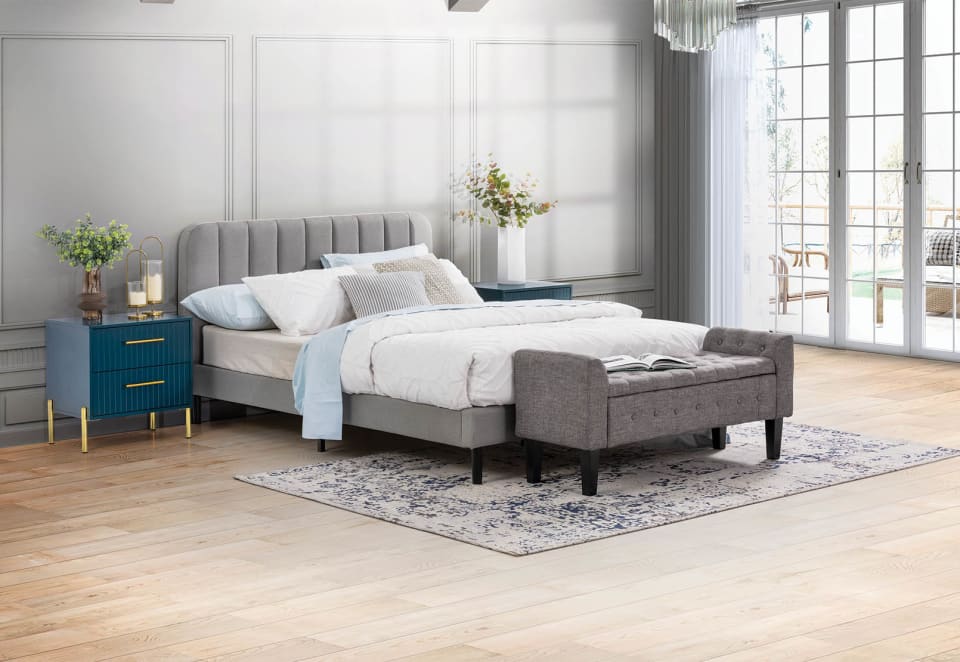 BRENNAN Queen Bed