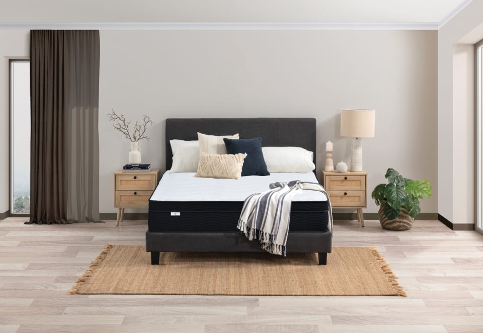 LLAMA Evoca Queen Mattress
