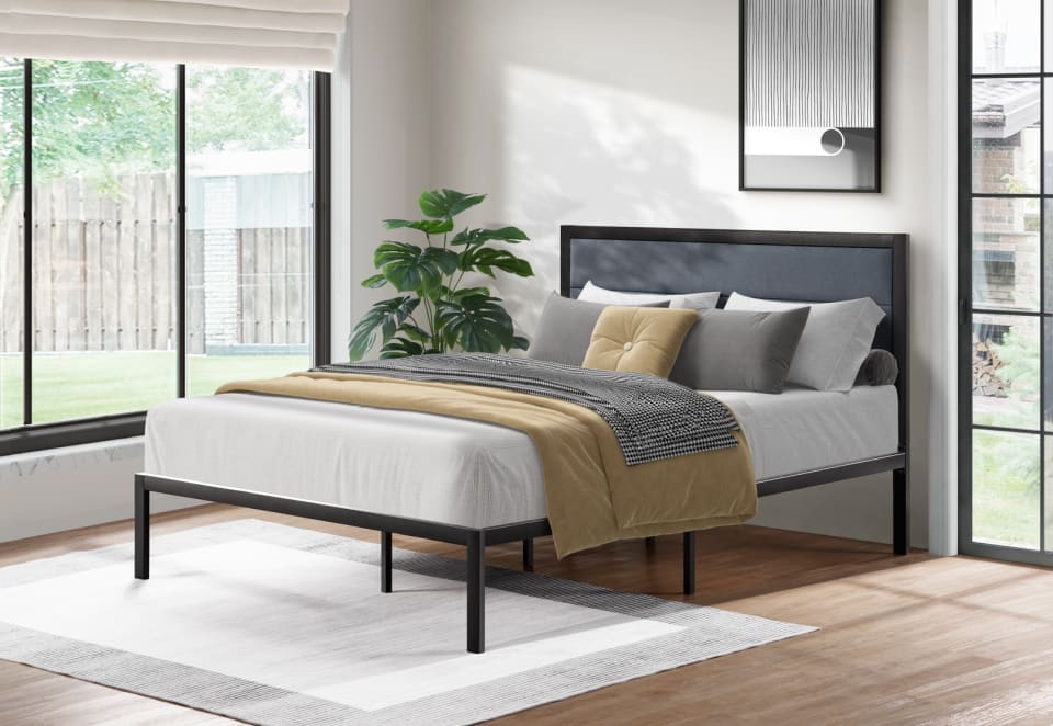HERNANDEZ Queen Bed