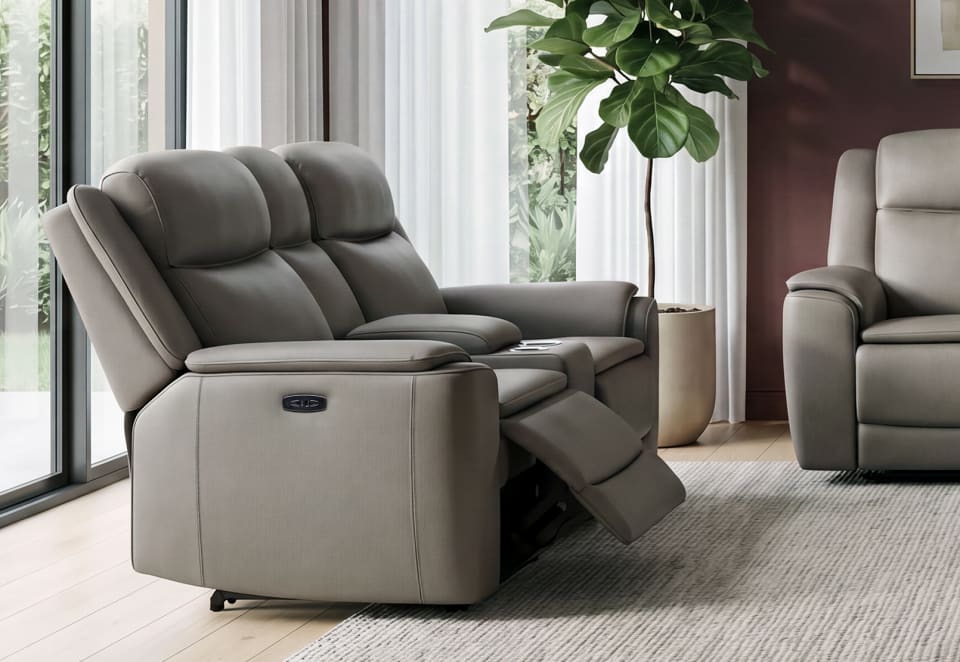 GLUSMAN LEATHER 2 Seater Sofa Electric Recliners with Console