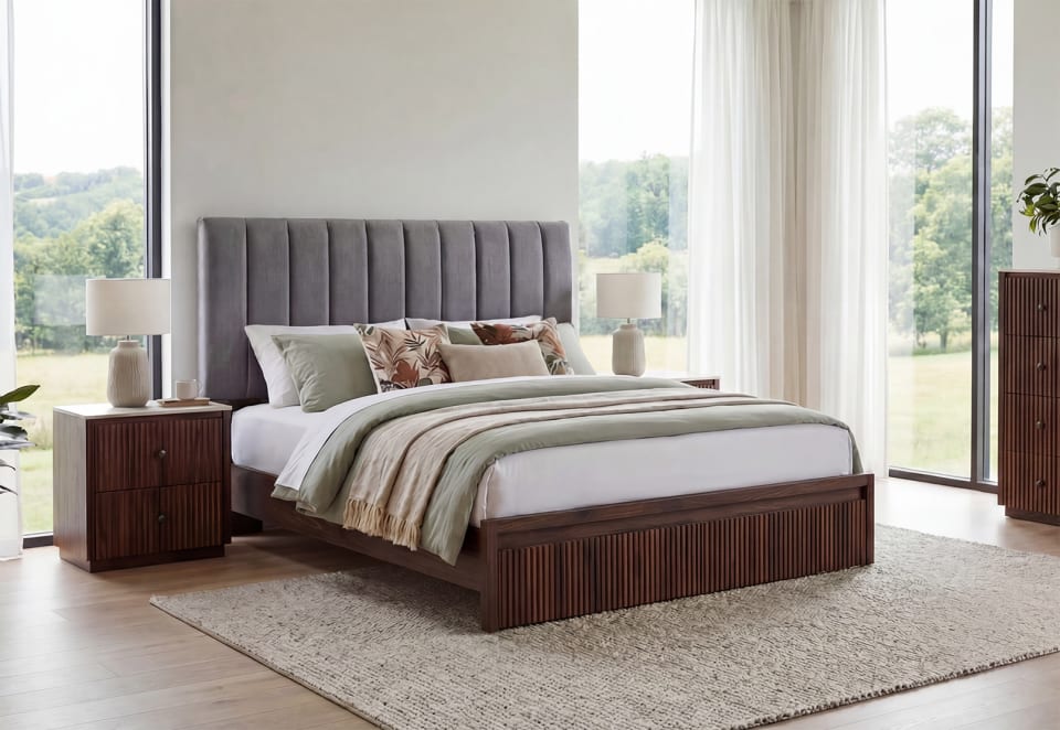 TRINELL Queen Bed